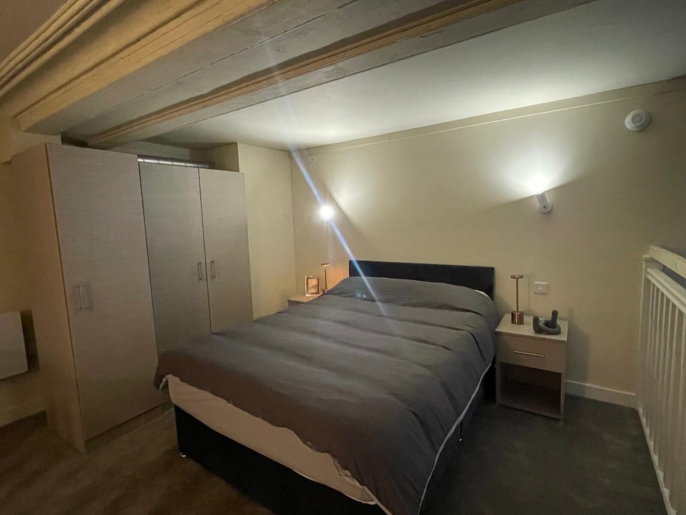 Central Leeds Apartment Oasis