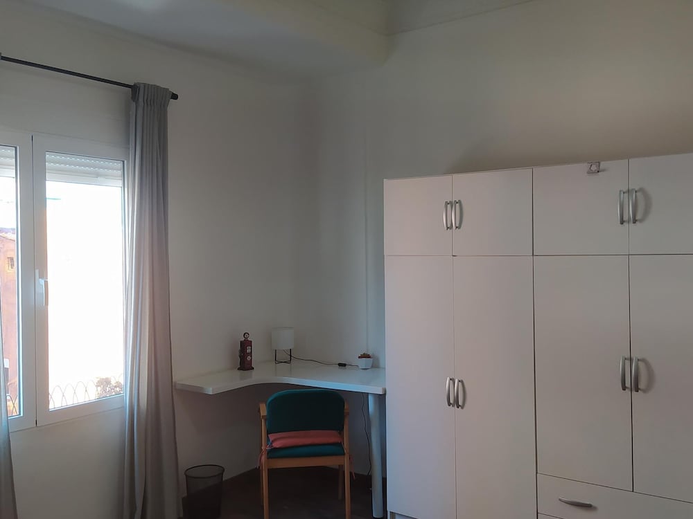 Luminous Flat in Great Location