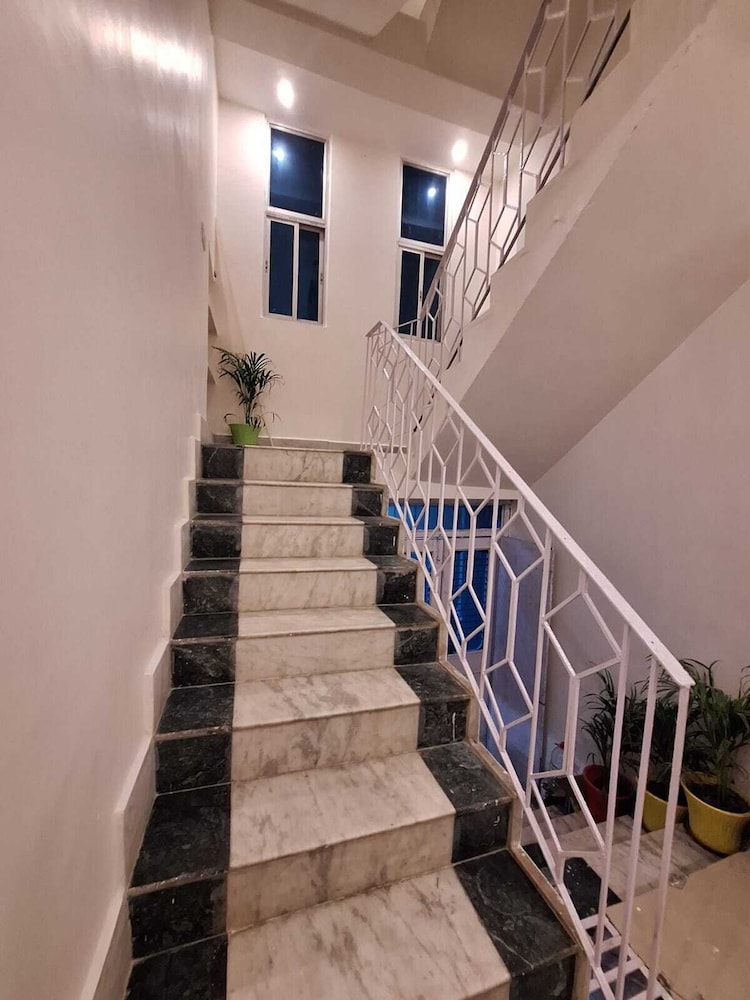 Hotel Yogita Inn