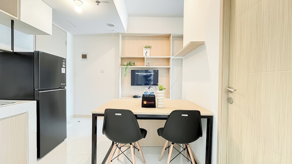 Simple Designed 2Br Near Tokyo Hub At Tokyo Riverside Pik 2 Apartment