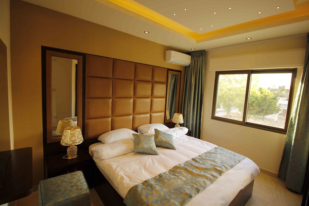 Aqarco Shmaisani Apartment