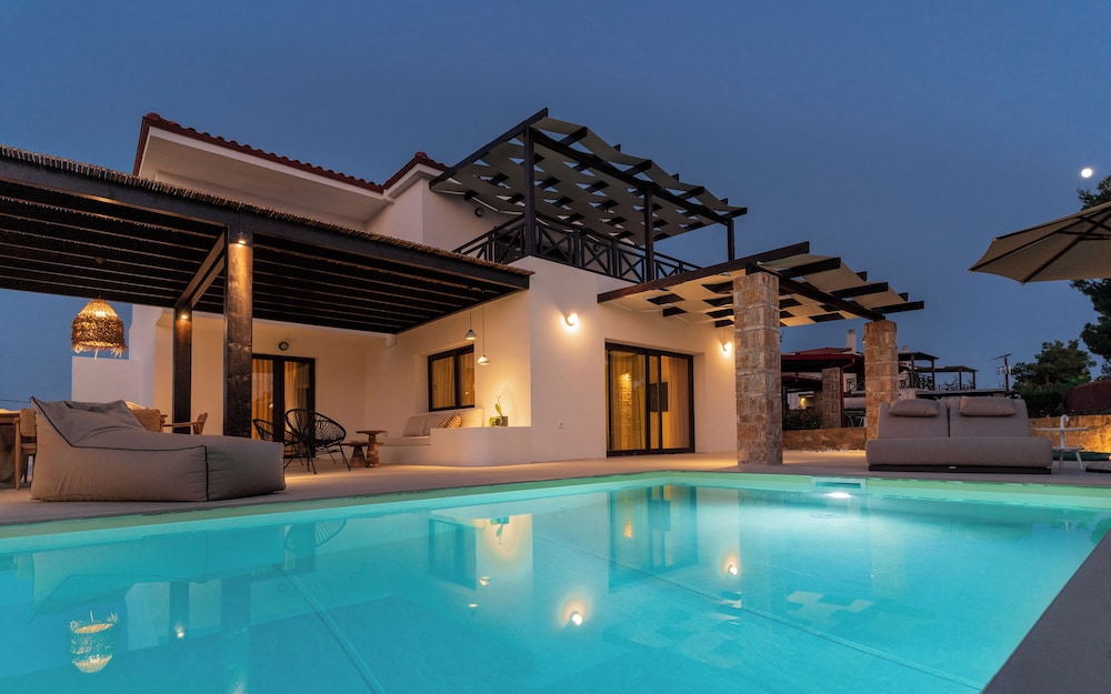 Desert Sand Villa