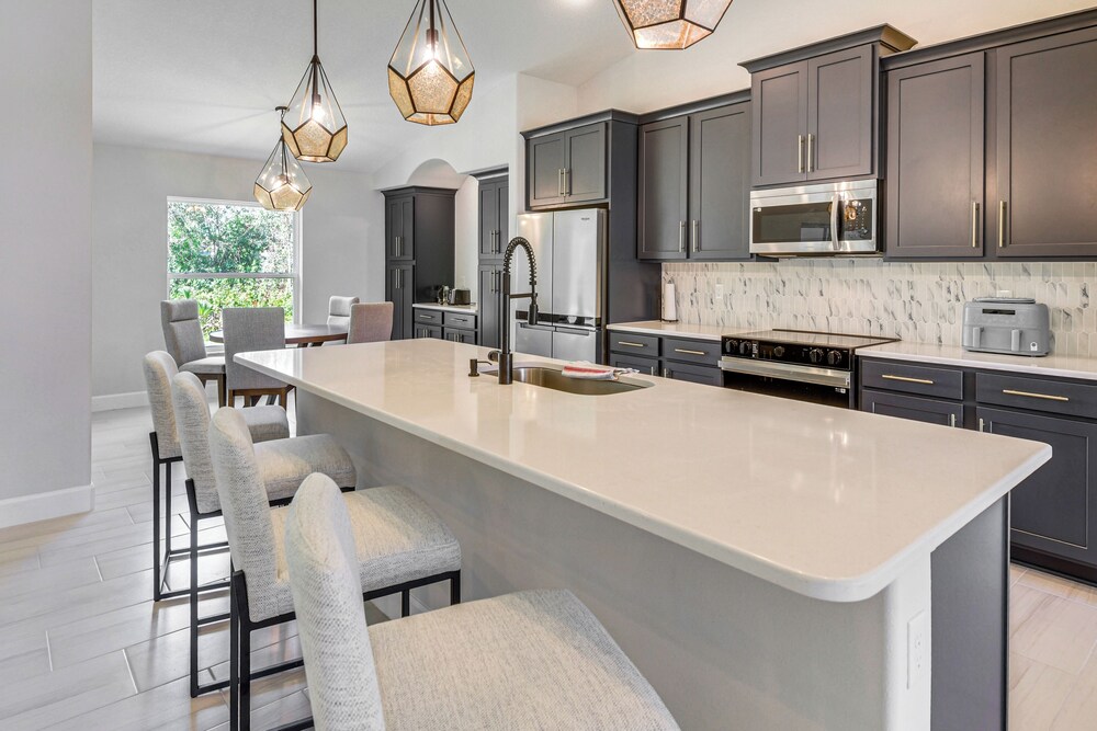 Newly Built Golf Course Home in Palm Coast!