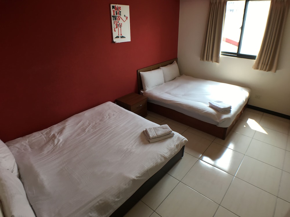 Taichung Go-Around Hostel