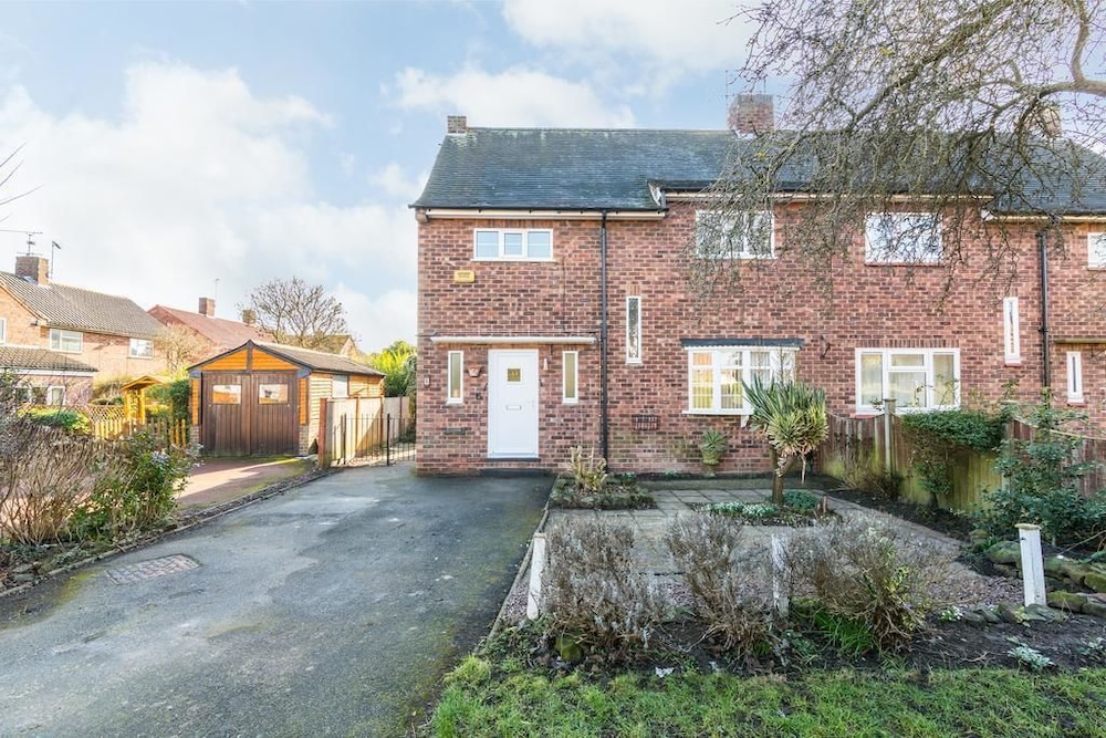 Nottingham Vacations - Woodview House - Property Image 2