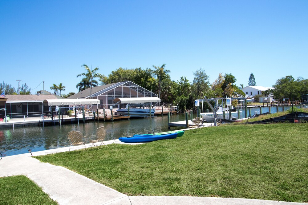 Villa Island Time by Pretty Cape Homes view 2