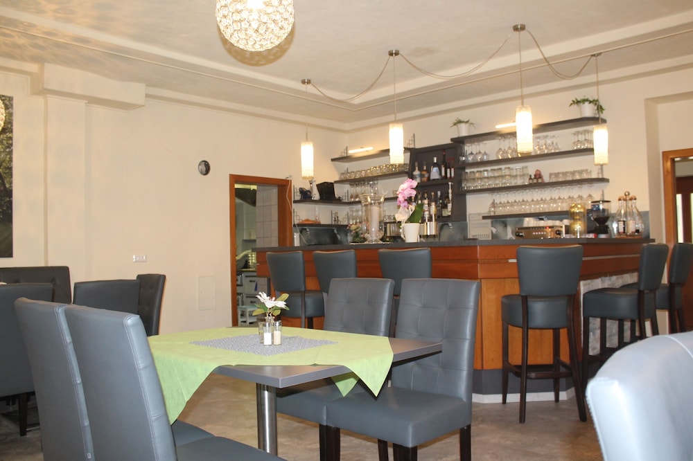 Gasthof - Pension Waldhof