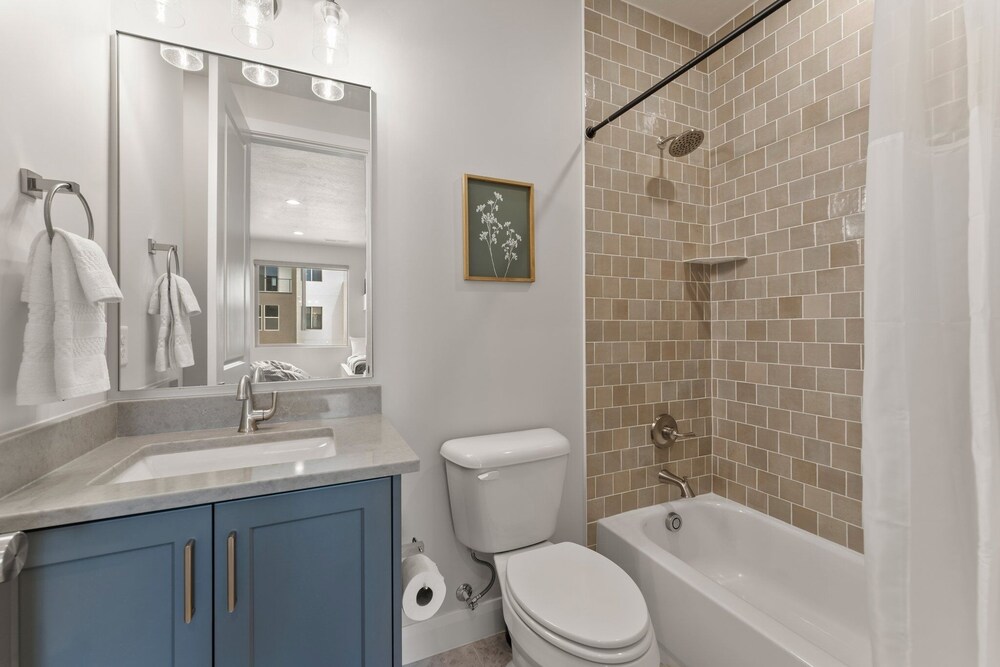 Canyon Country Oasis 6 Bedroom Townhouse