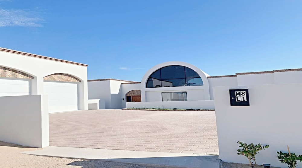 Casa las Brisas by Kivoya view 2