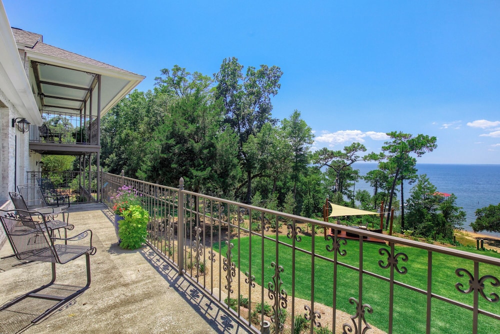 Jubilee Suites Boutique B&B