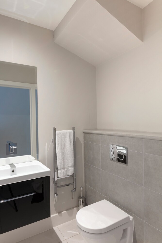 Fabulous Central Windsor Town House