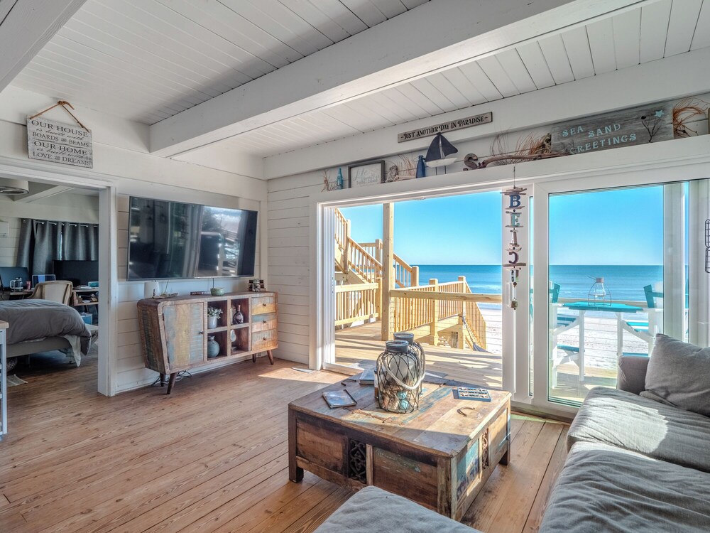 Vintage Vacation by Topsail Realty