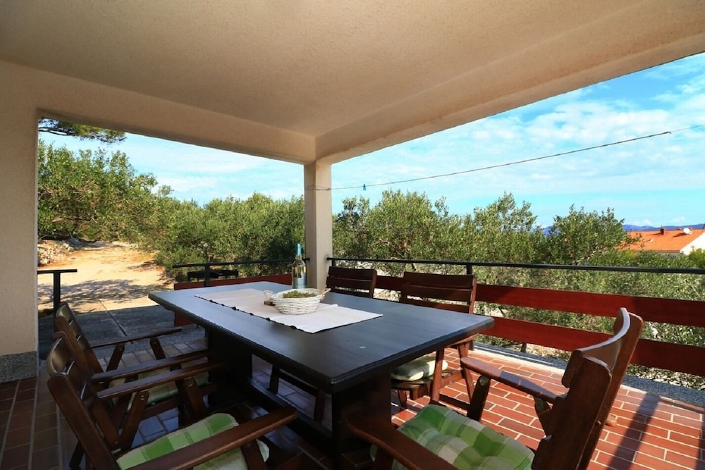 Martina - Large and Comfortable Apartments - SA2 view 2