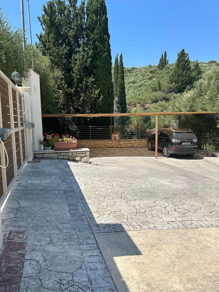 Villa Clairy 3-bedroom Villa With Private Pool