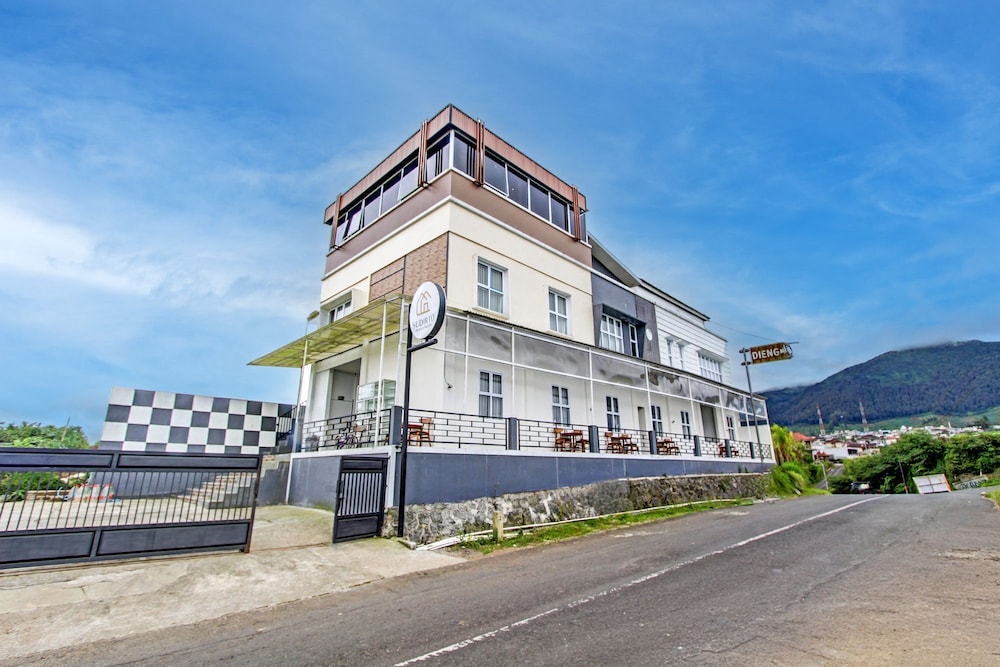 Capital O Sudirto Villa Dan Homestay Dieng