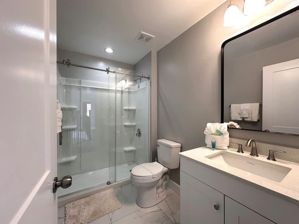 Luxury Villa Near Disney 6 Bd Home With Private Pool and Resort