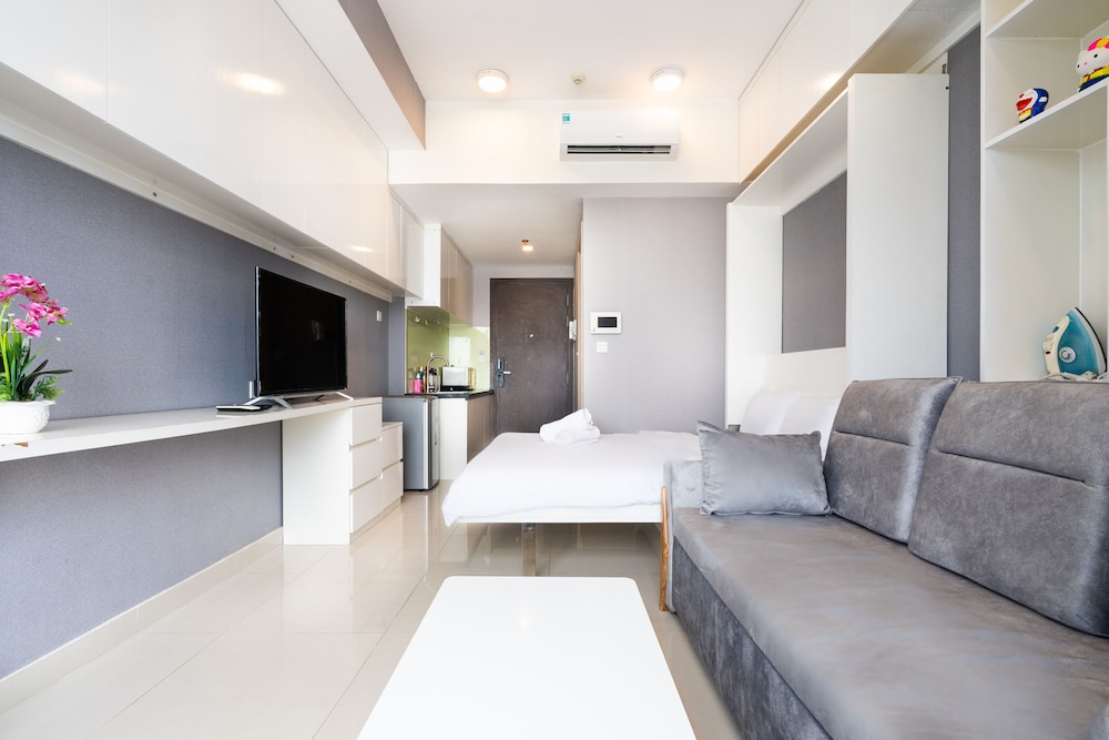 Annie Apartment - Rivergate Resident