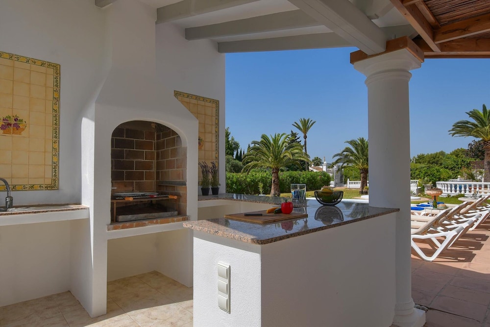 Arundel With 3 Bedrooms and 2 Bathrooms view 4