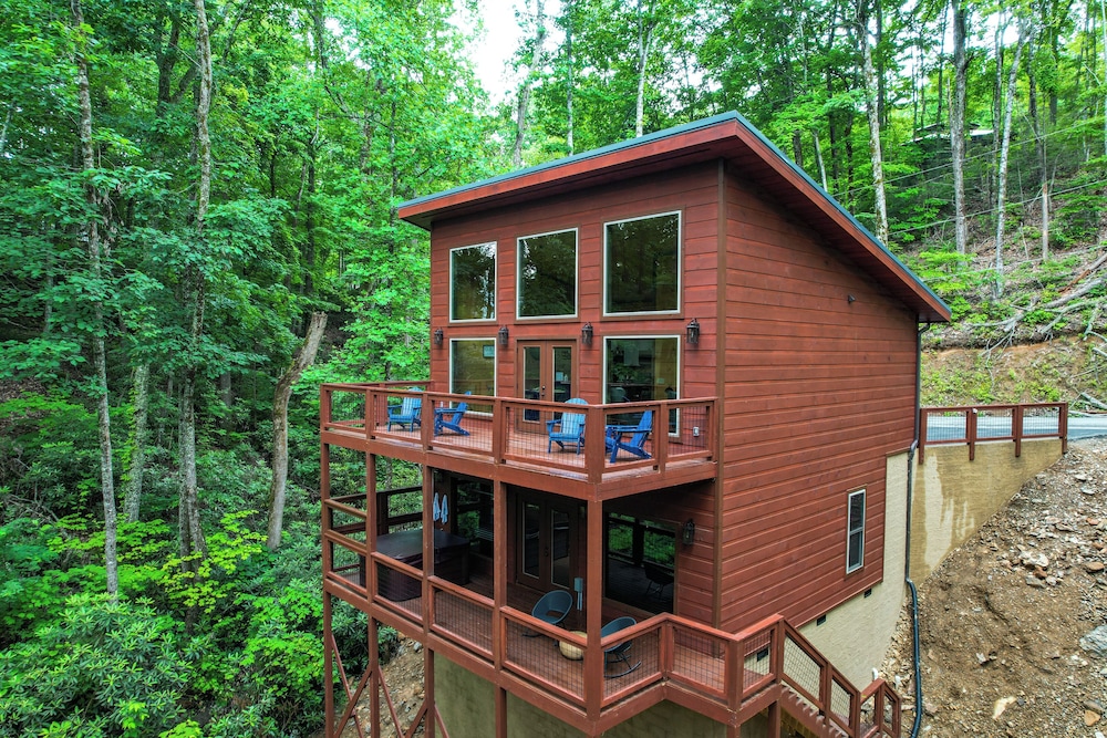 Theo's Treehouse