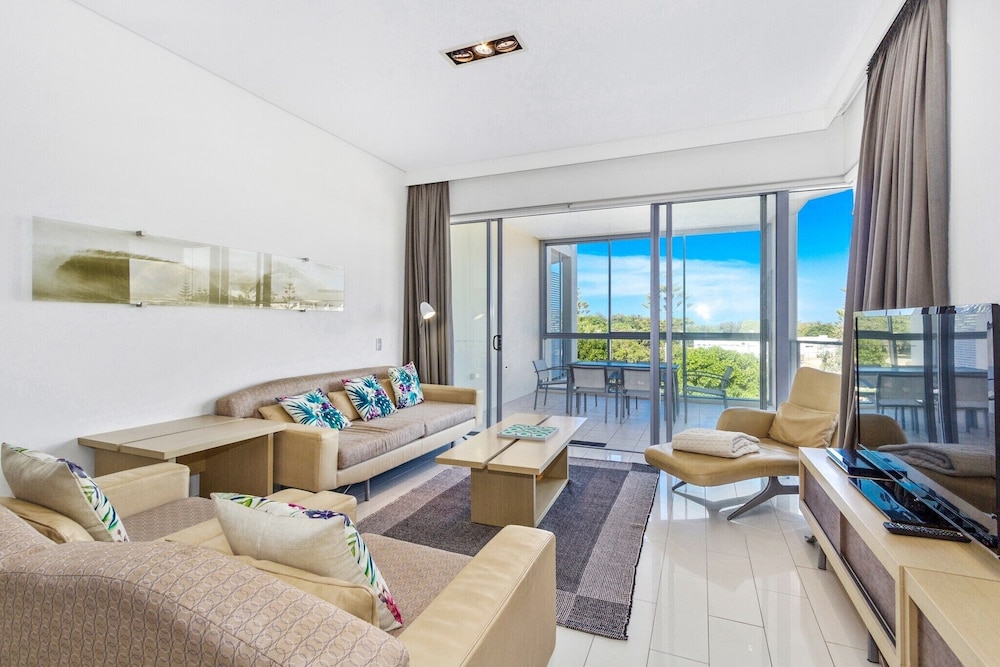 Luxury Apartments on Bells Boulevard