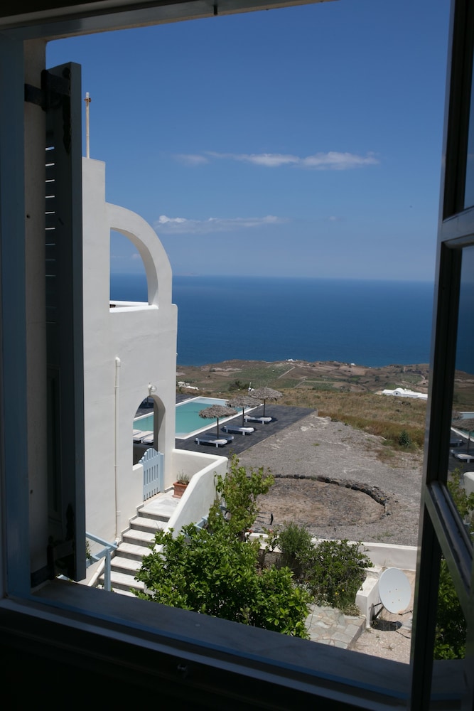 EOS Villa