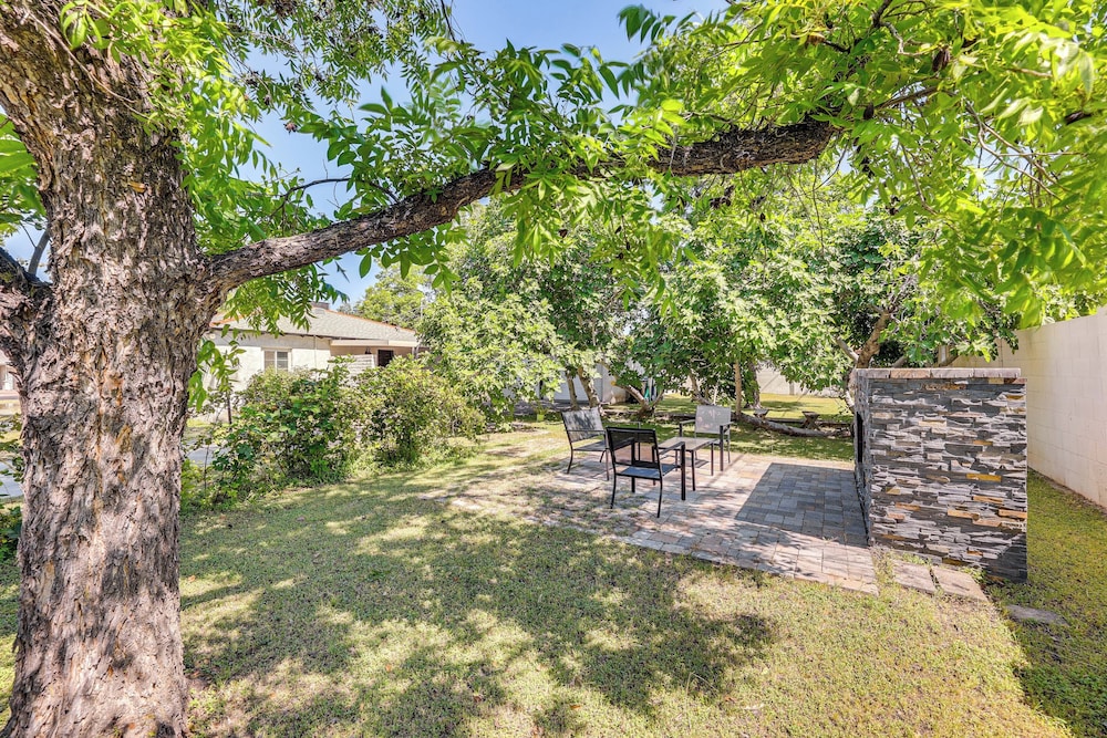 Large Yard & Patio: Historic District Home in Mesa