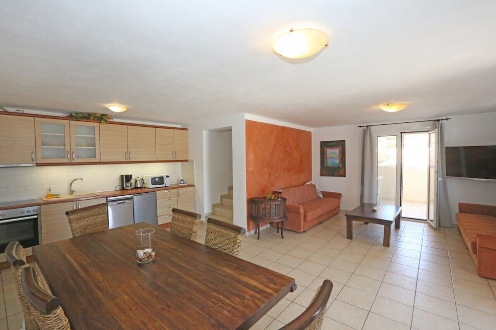 Sunrise Beach Suites