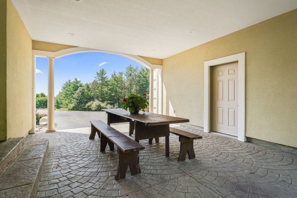 Hidden Retreat 4-homes 134 Acres
