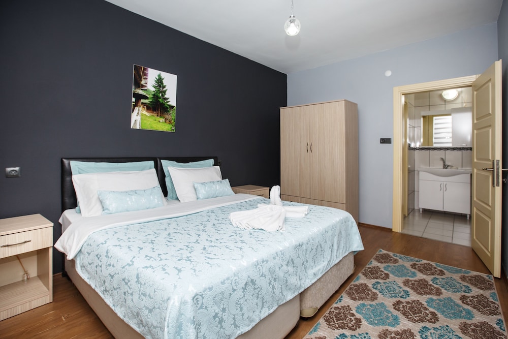 Guven Suite House