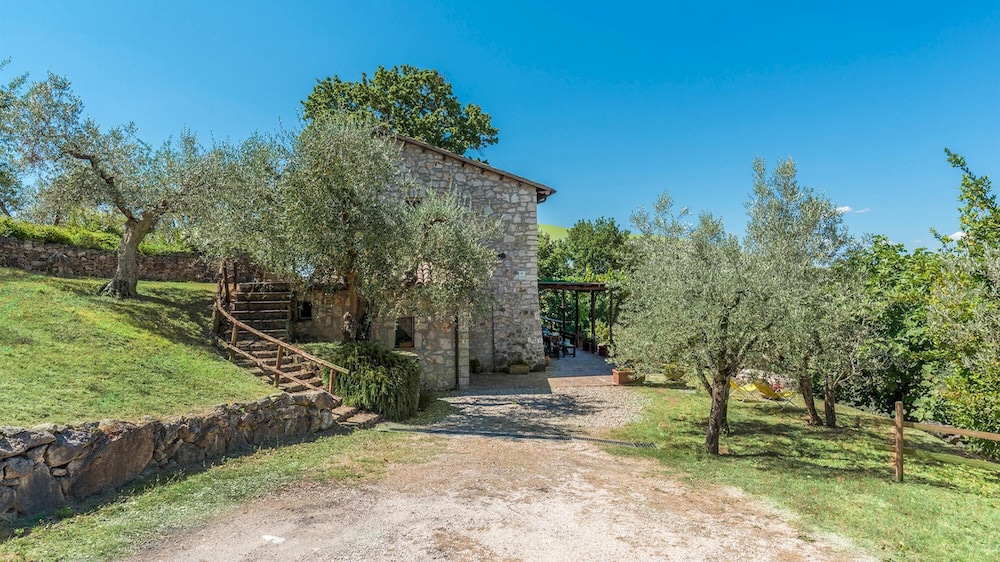 Casale Sally 6 Emma Villas