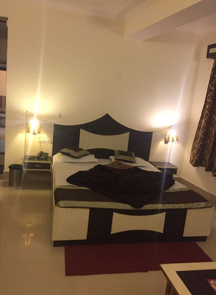 ADB Rooms Hotel India International Dx