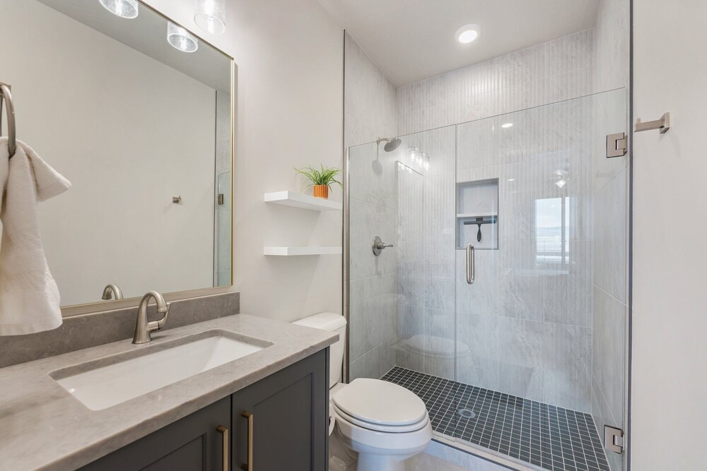 Canyon Country Oasis 6 Bedroom Townhouse