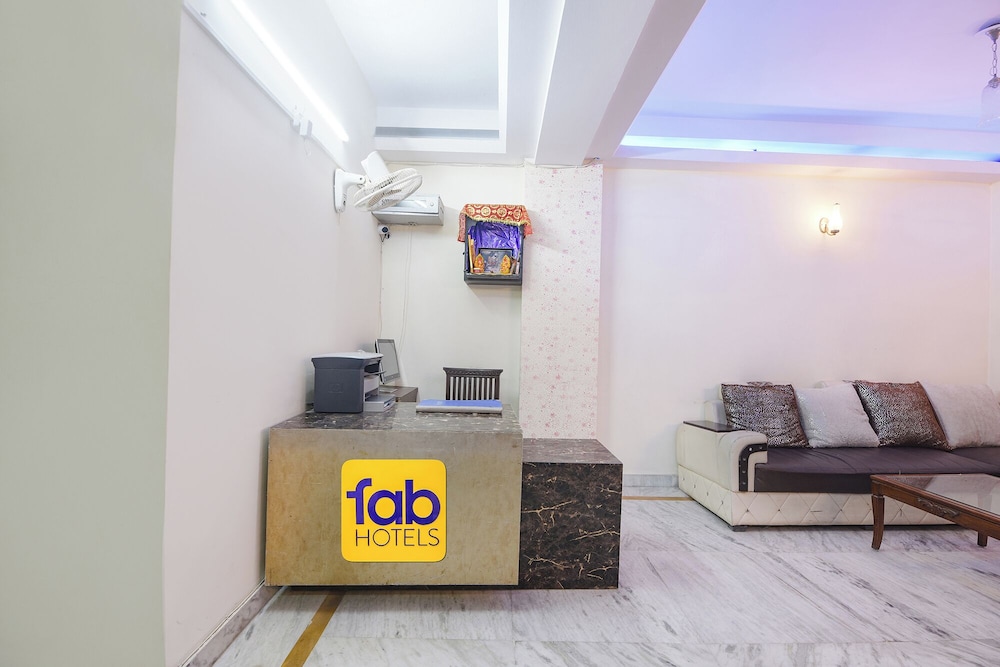 Fabhotel South Paradise