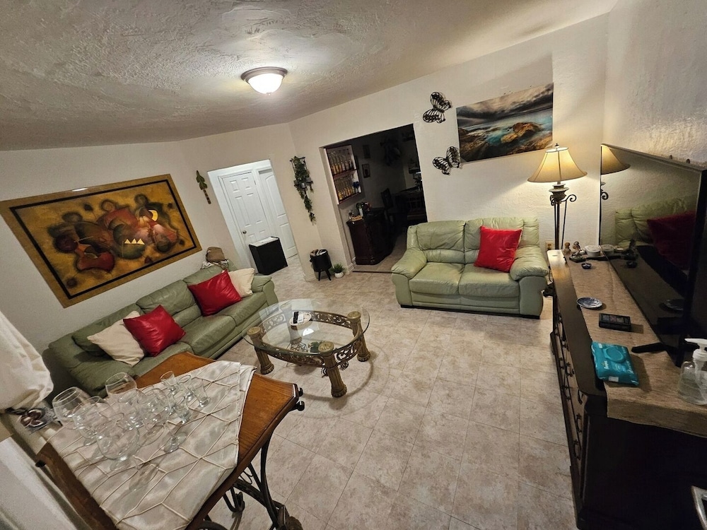 Little Havana 2BR Near Brickell & Midtown