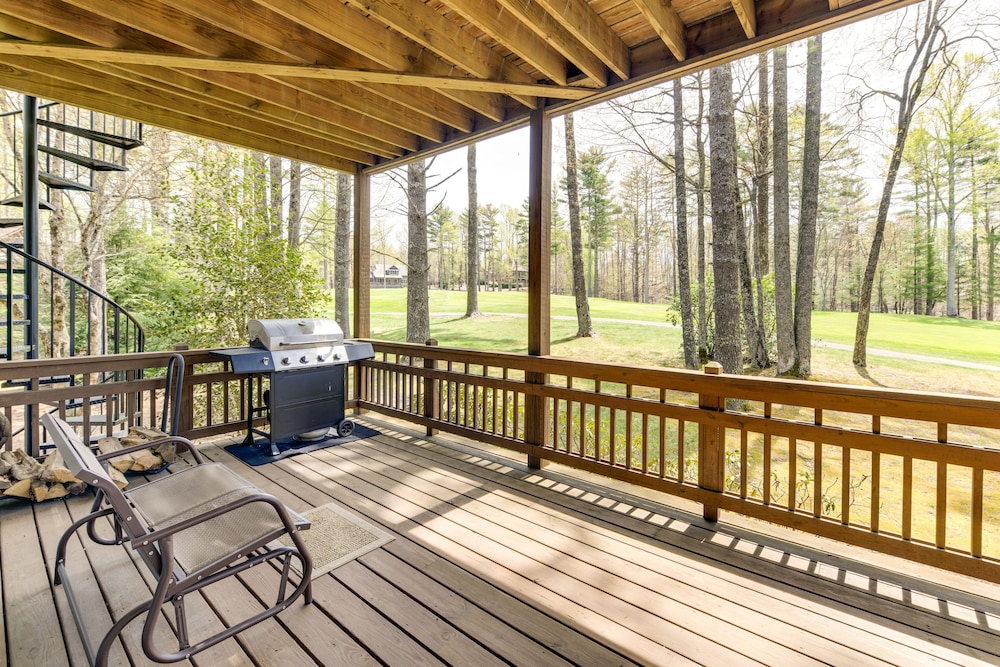 Deck & Golf Course Views: Inviting Cashiers Condo view 5