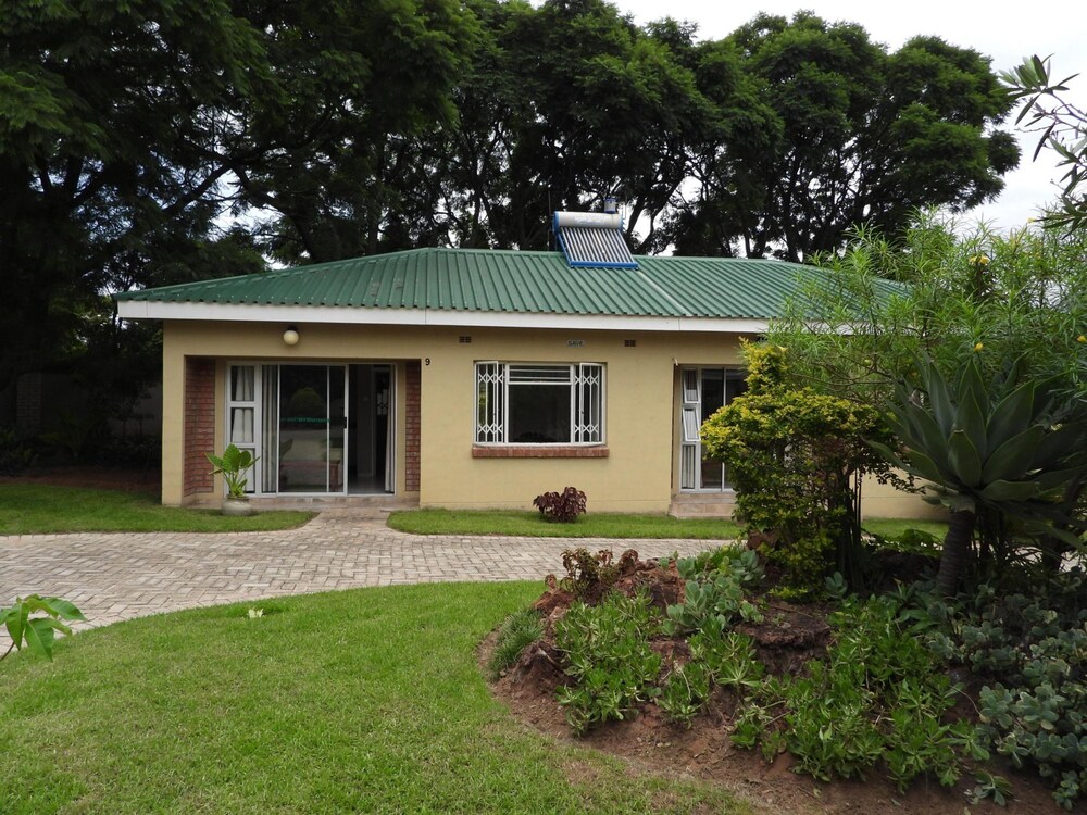 2 Bedroomed Apartment With En-suite and Kitchenette - 2069 view 5