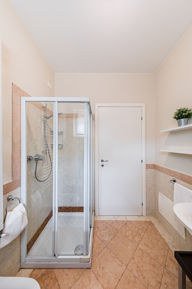 Residenza Miralago - 04 Augusta - Locazione BK