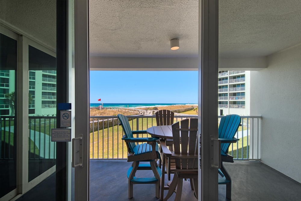 Shoreline Towers 1022