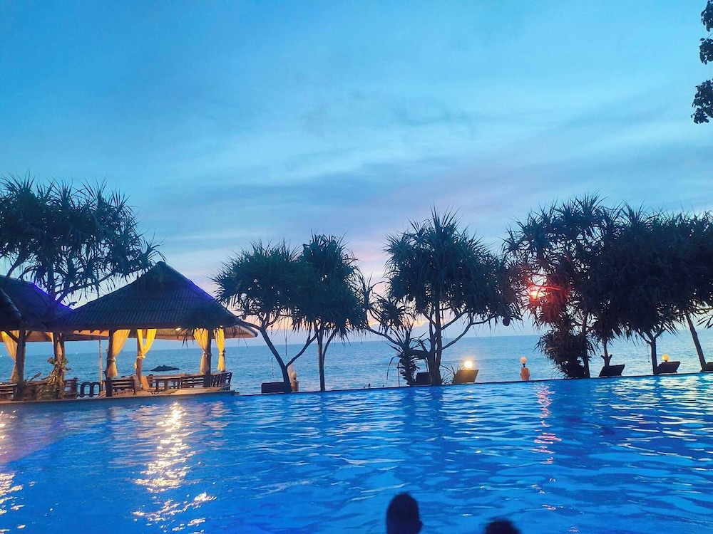 Lanta Miami Resort