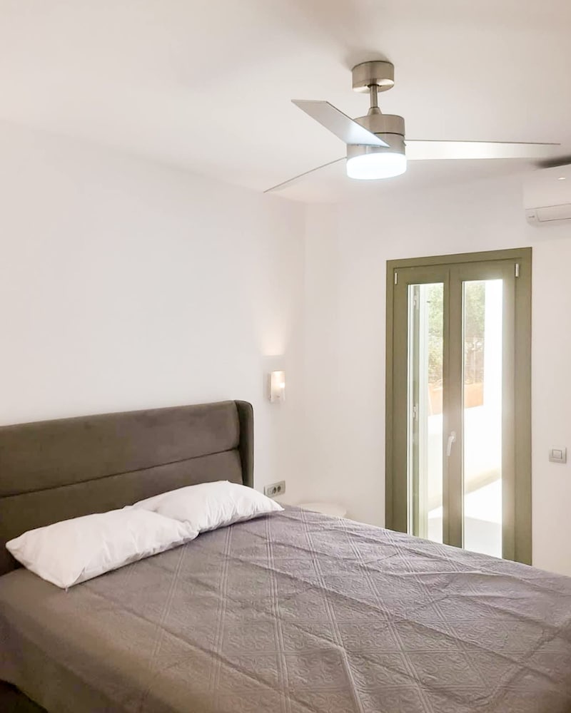 Ampelas Nostalgia Escape-poseidon Gem in Paros