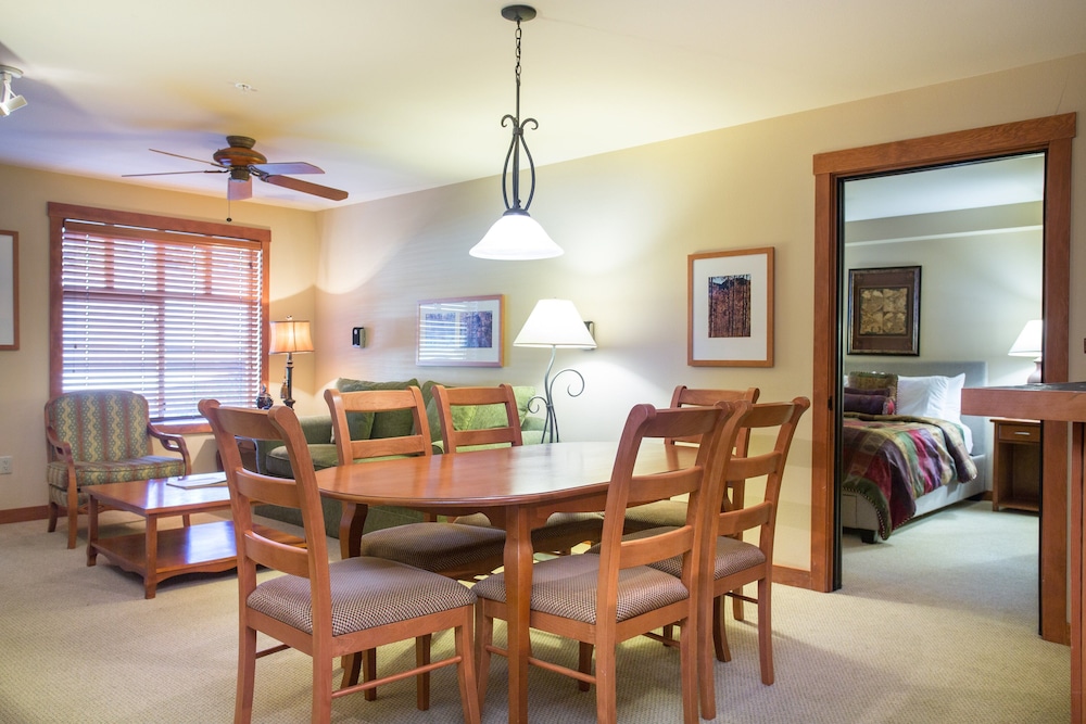 Eagle Springs West Condos - Solitude UT
