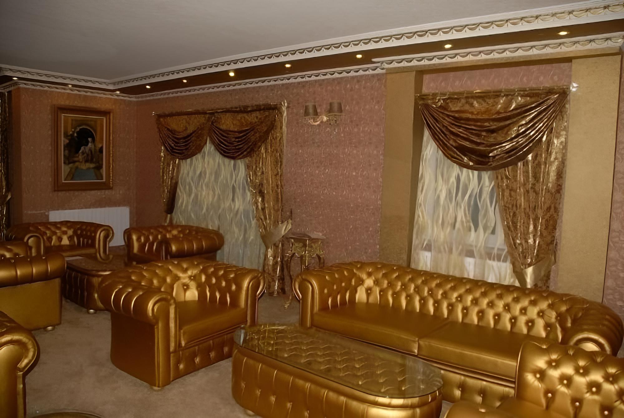 Golden Boutique Hotel