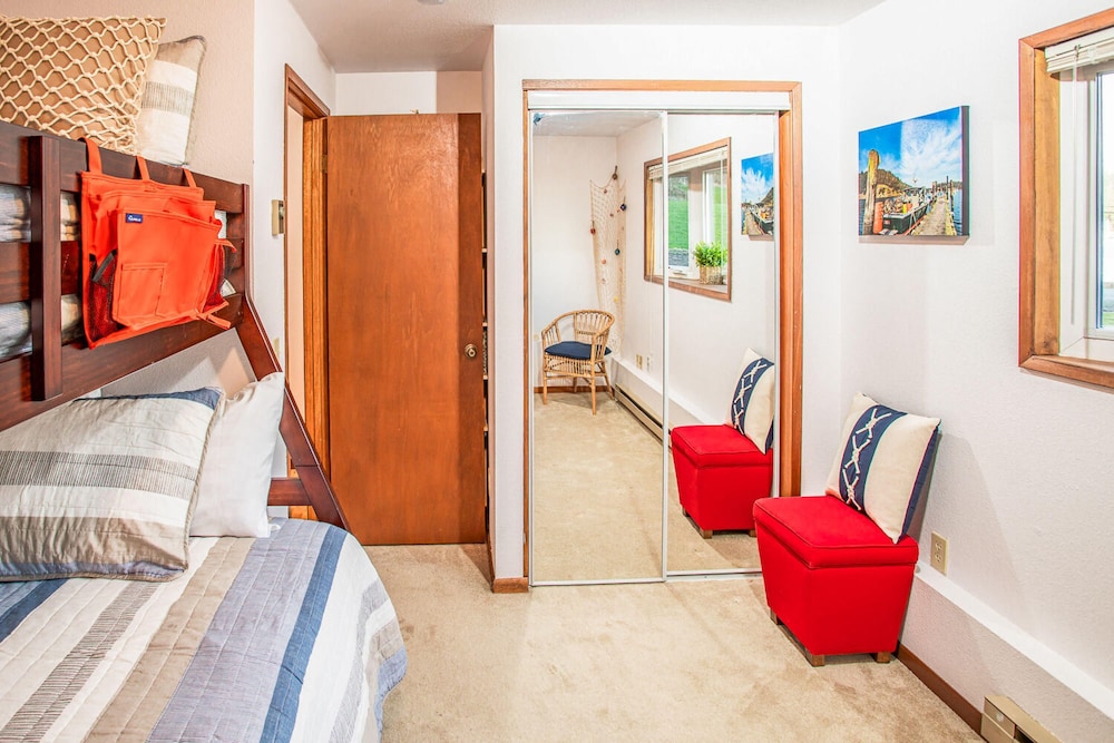 Cornet Bay Cottage in Oak Harbor