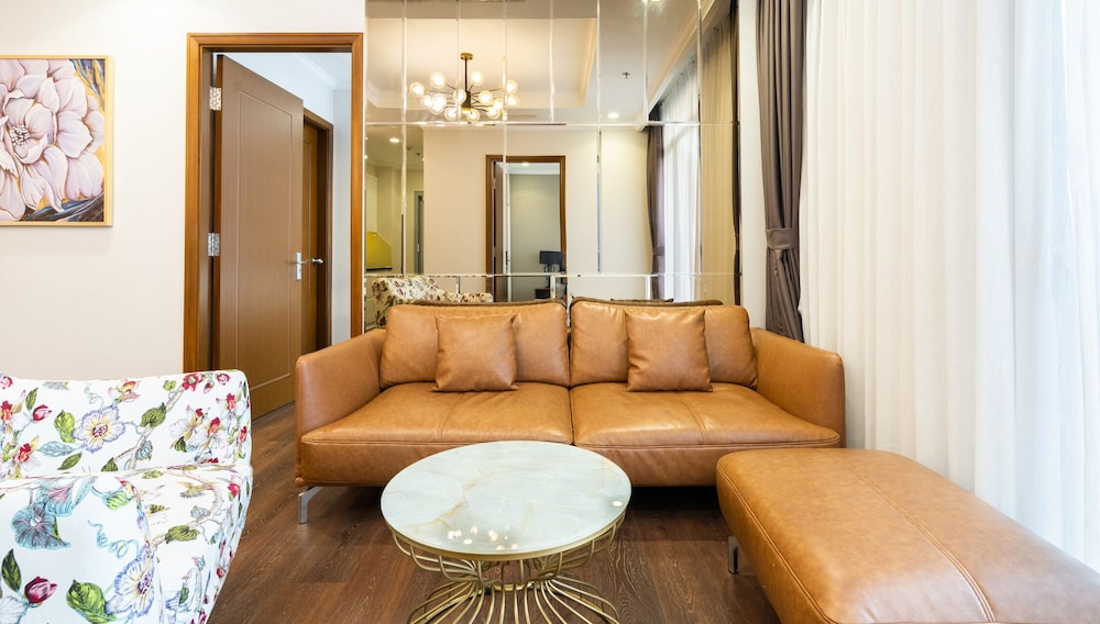 Landmark Apartment in Vinhomes Central Park