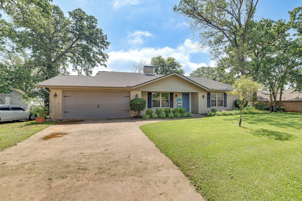 Waterfront Retreat w/ Dock on Cedar Creek Lake!