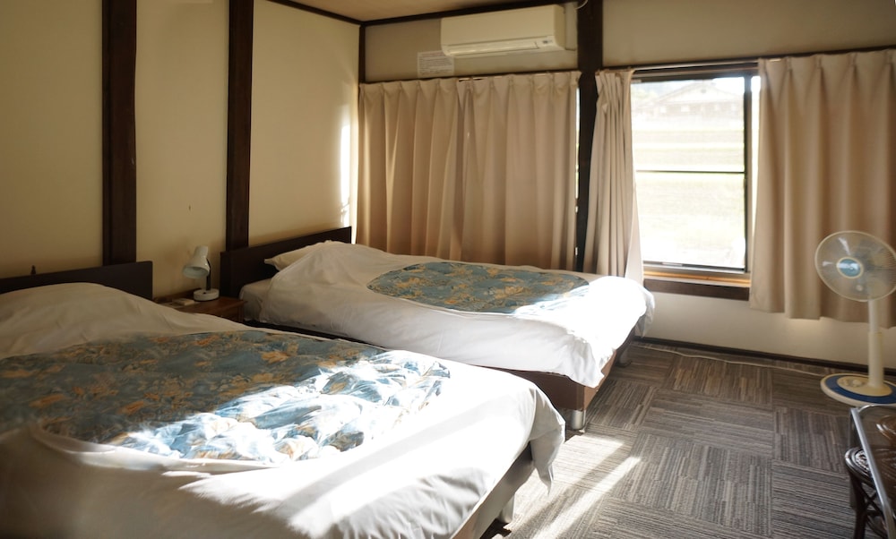 Sakura Guest House - Hostel