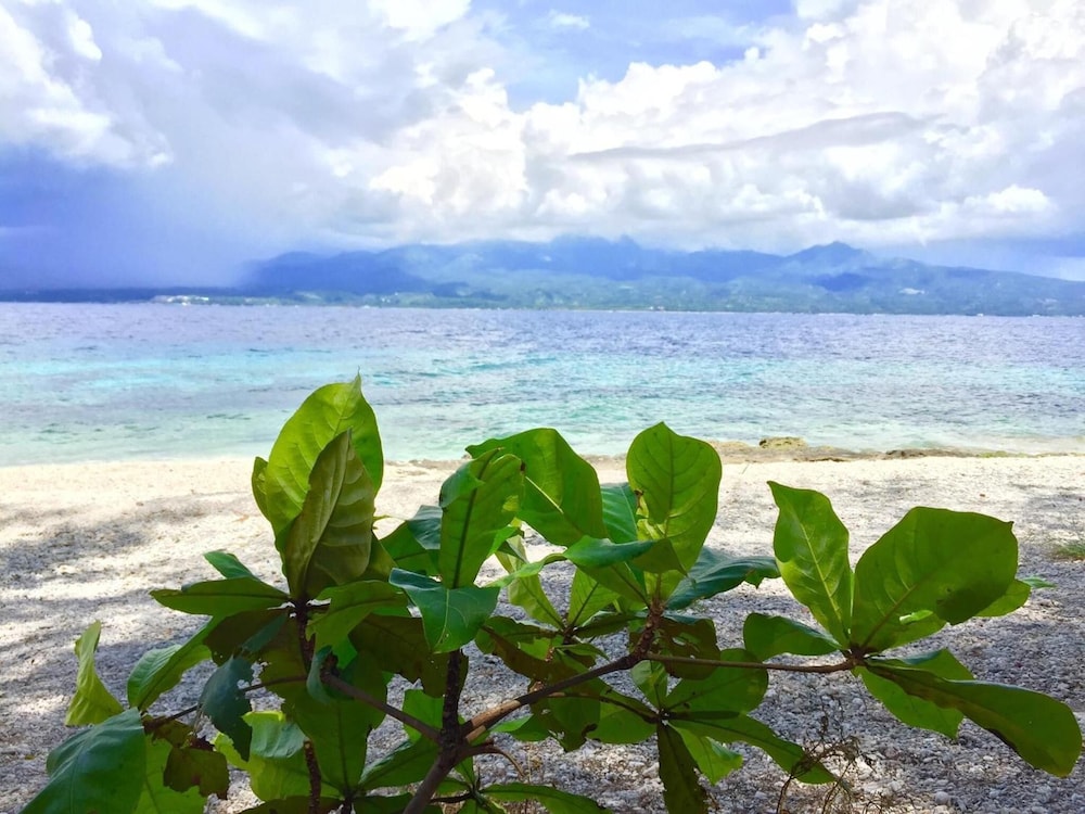 Santander Pebbles Beach Resort