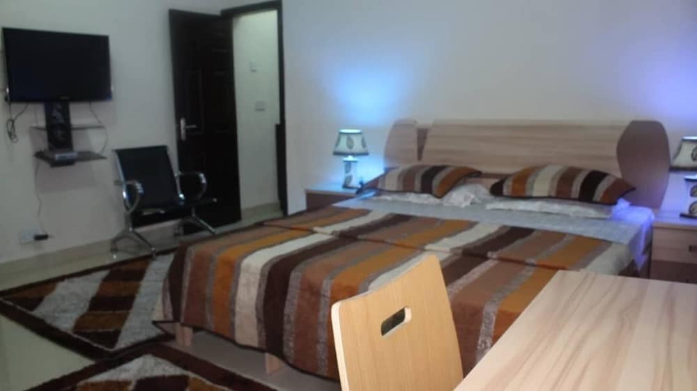 Tobby Royal Suites view 2