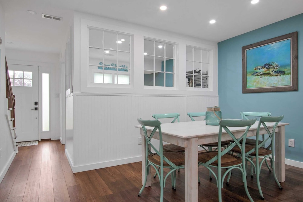 Shem Creek Retreat by Avantstay 10 Mins to Downtown Charleston Yard + Patio