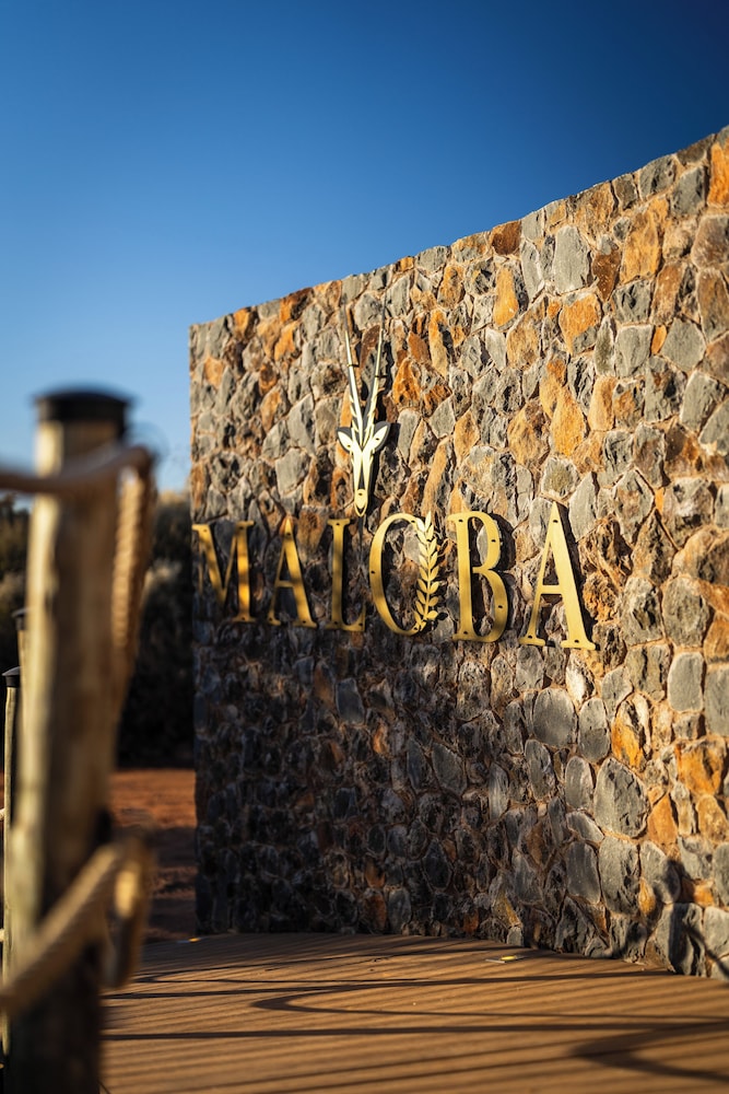 Maloba Lodge - Private Game Reserve